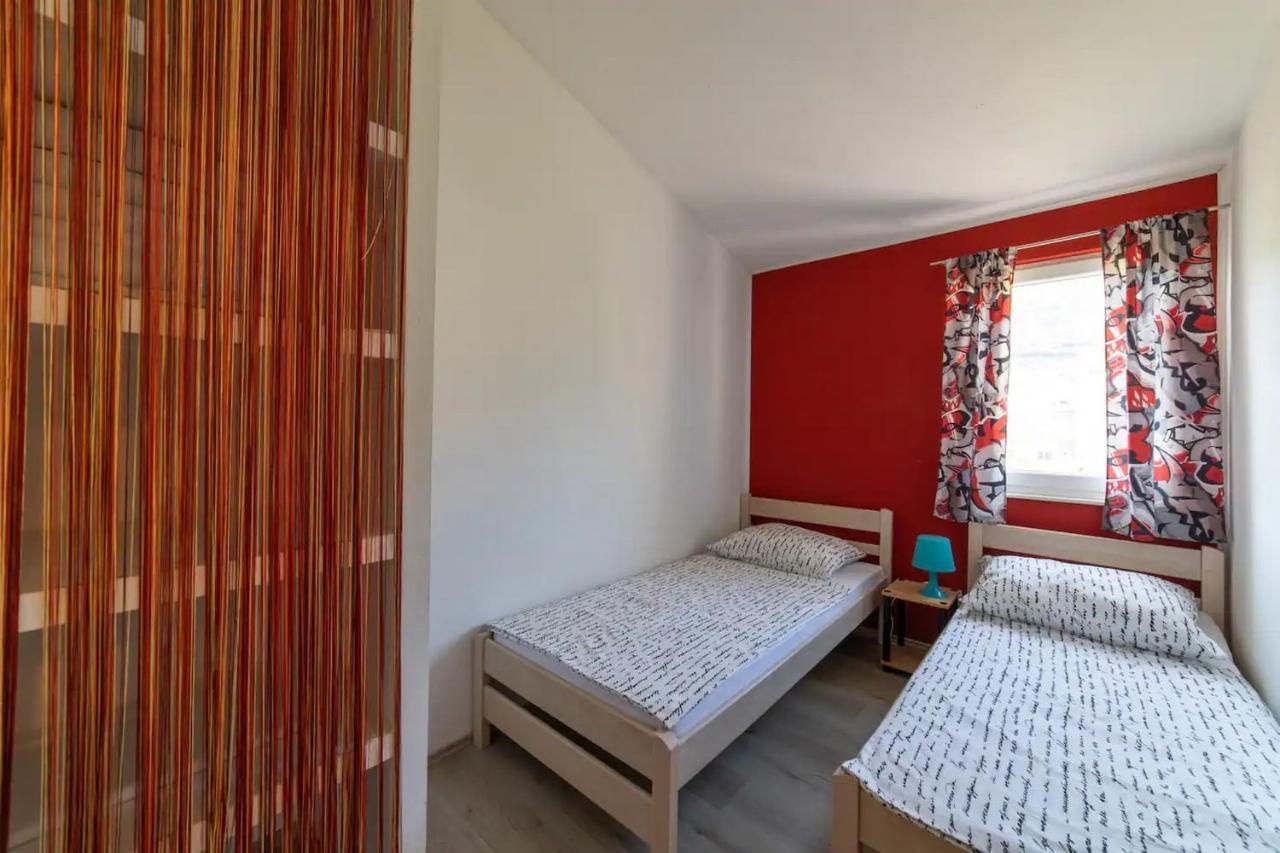 Holiday Home Chester With Heated Pool Kaštela Exterior foto