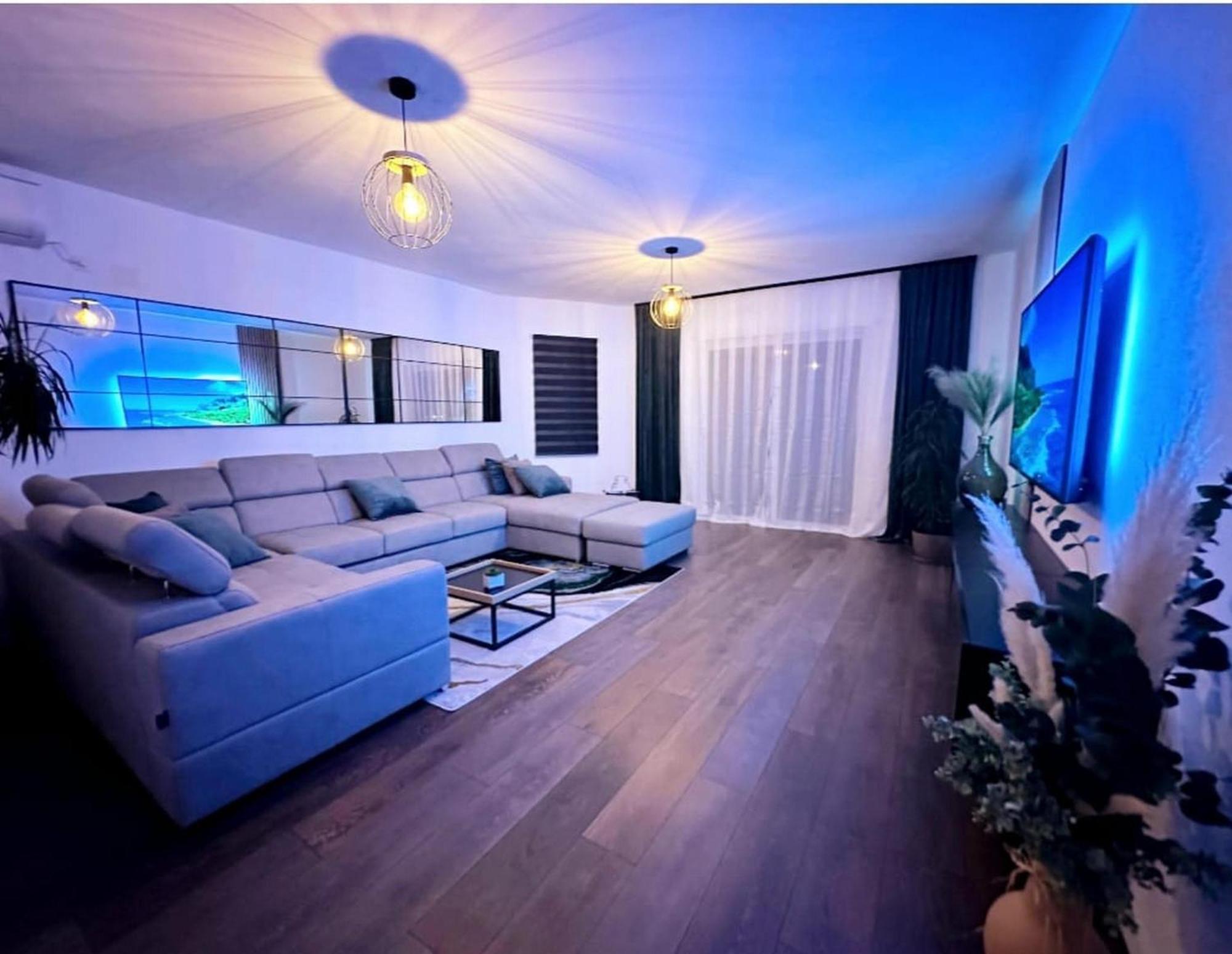 Holiday Home Chester With Heated Pool Kaštela Exterior foto