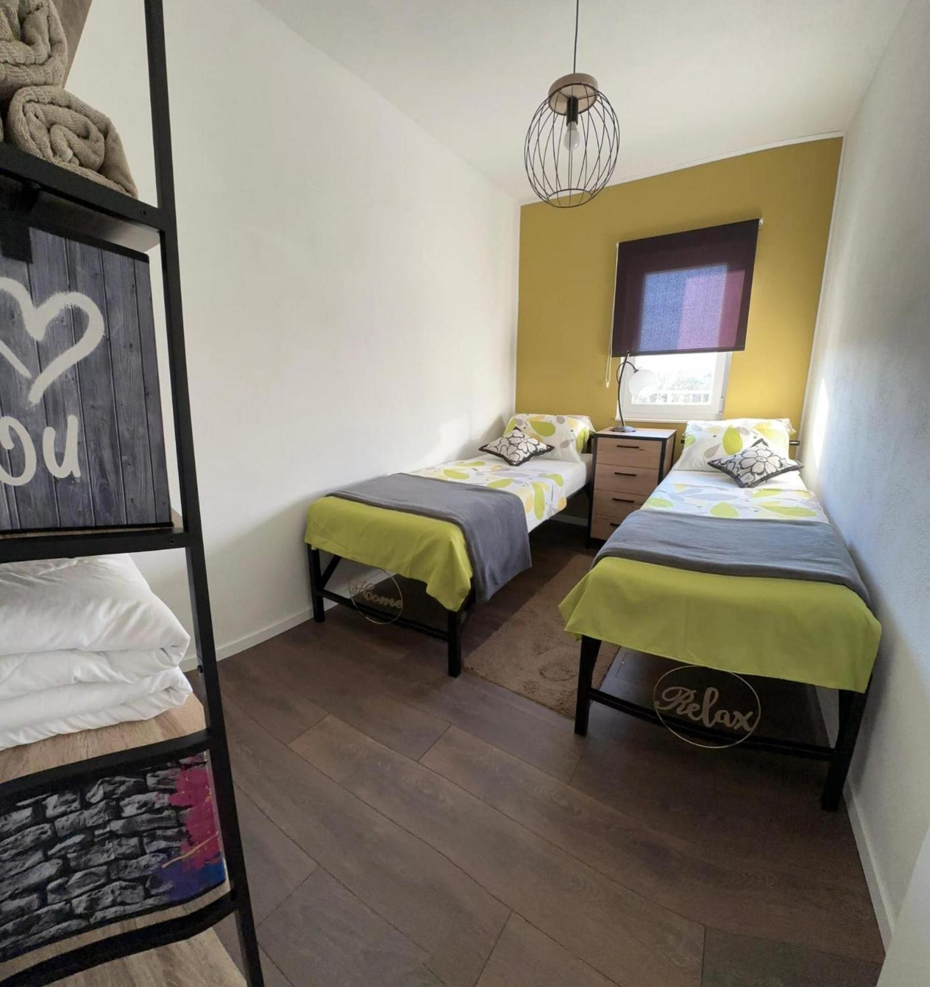 Holiday Home Chester With Heated Pool Kaštela Exterior foto